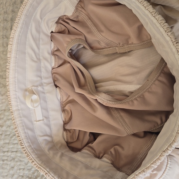 Lululemon athletic shorts - Picture 5 of 5